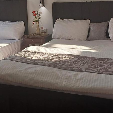 Kafret el-Gabal Eye Of Ra - Guest House المظهر الخارجي الصورة